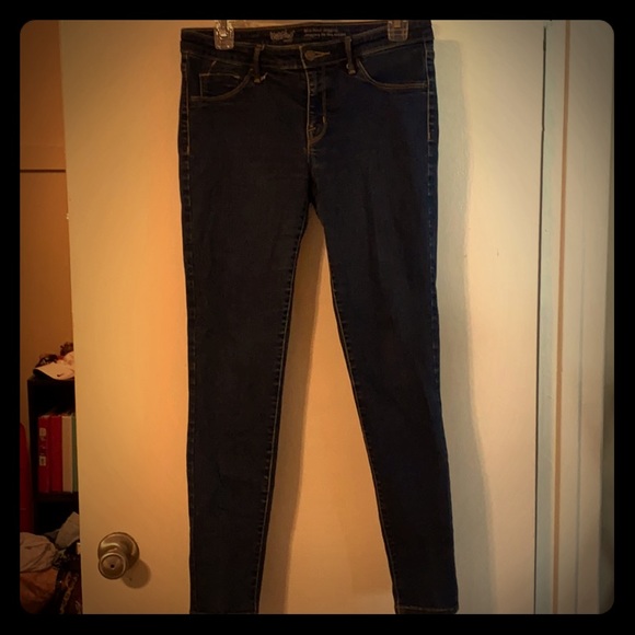 Jeans - Picture 1 of 2